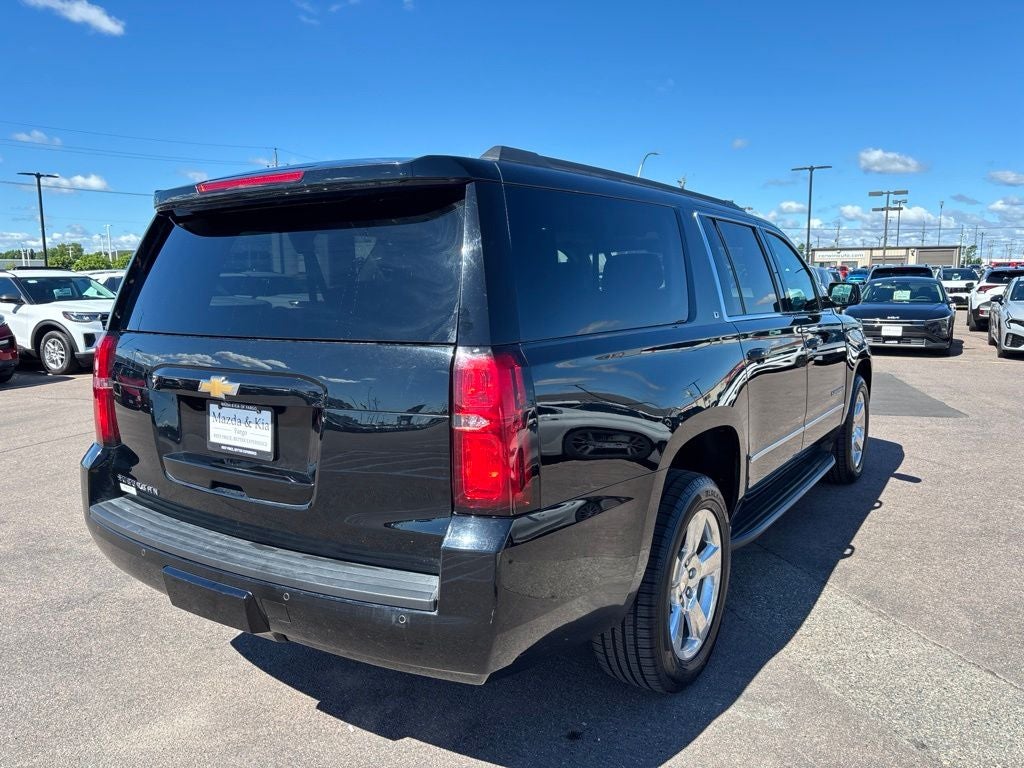 2016 Chevrolet Suburban — detail view