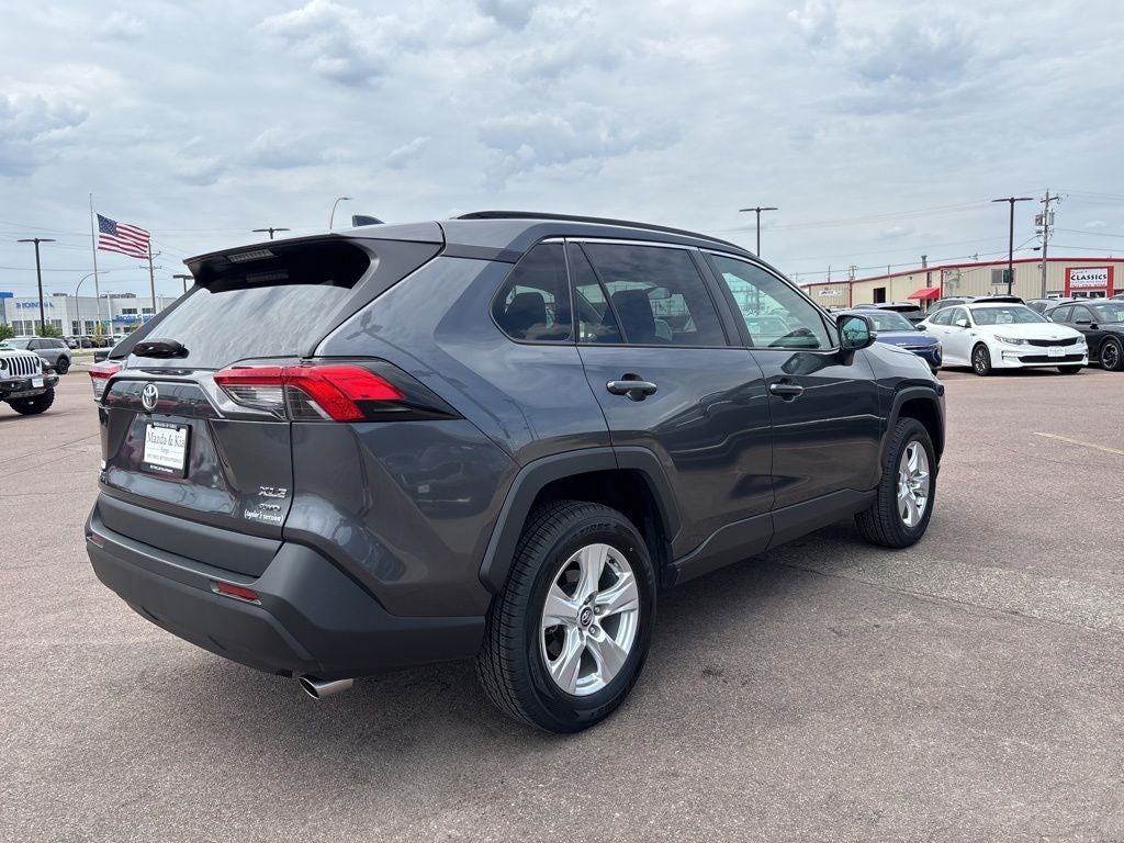 2020 Toyota RAV4 — detail view