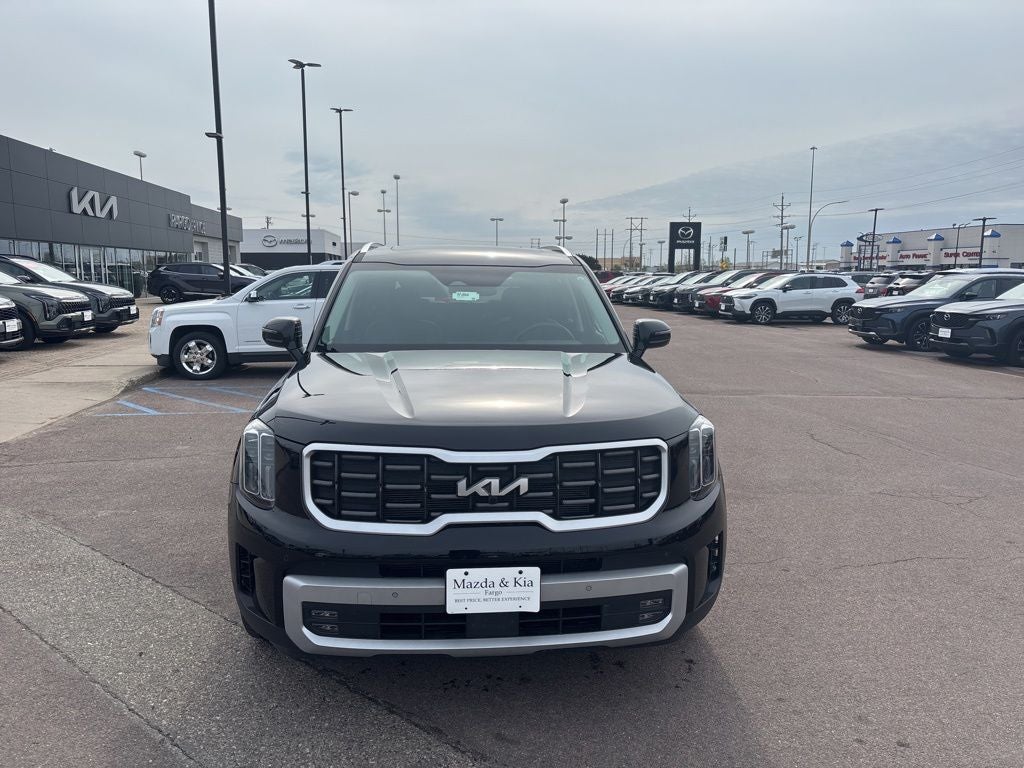 2024 Kia Telluride — side profile view