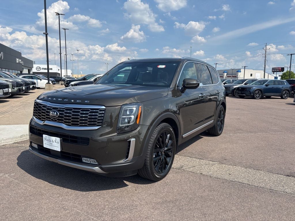 2020 Kia Telluride SX in Dark Moss — front three-quarter view