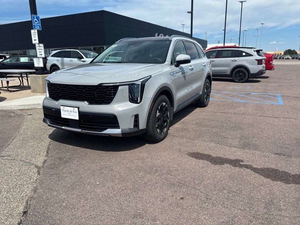 2025 Kia Sorento S in Wolf Gray — front three-quarter view